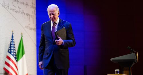 美國在兩條戰(zhàn)線上發(fā)起冷戰(zhàn),西方卻陷入擔憂 中俄關系正越走越近