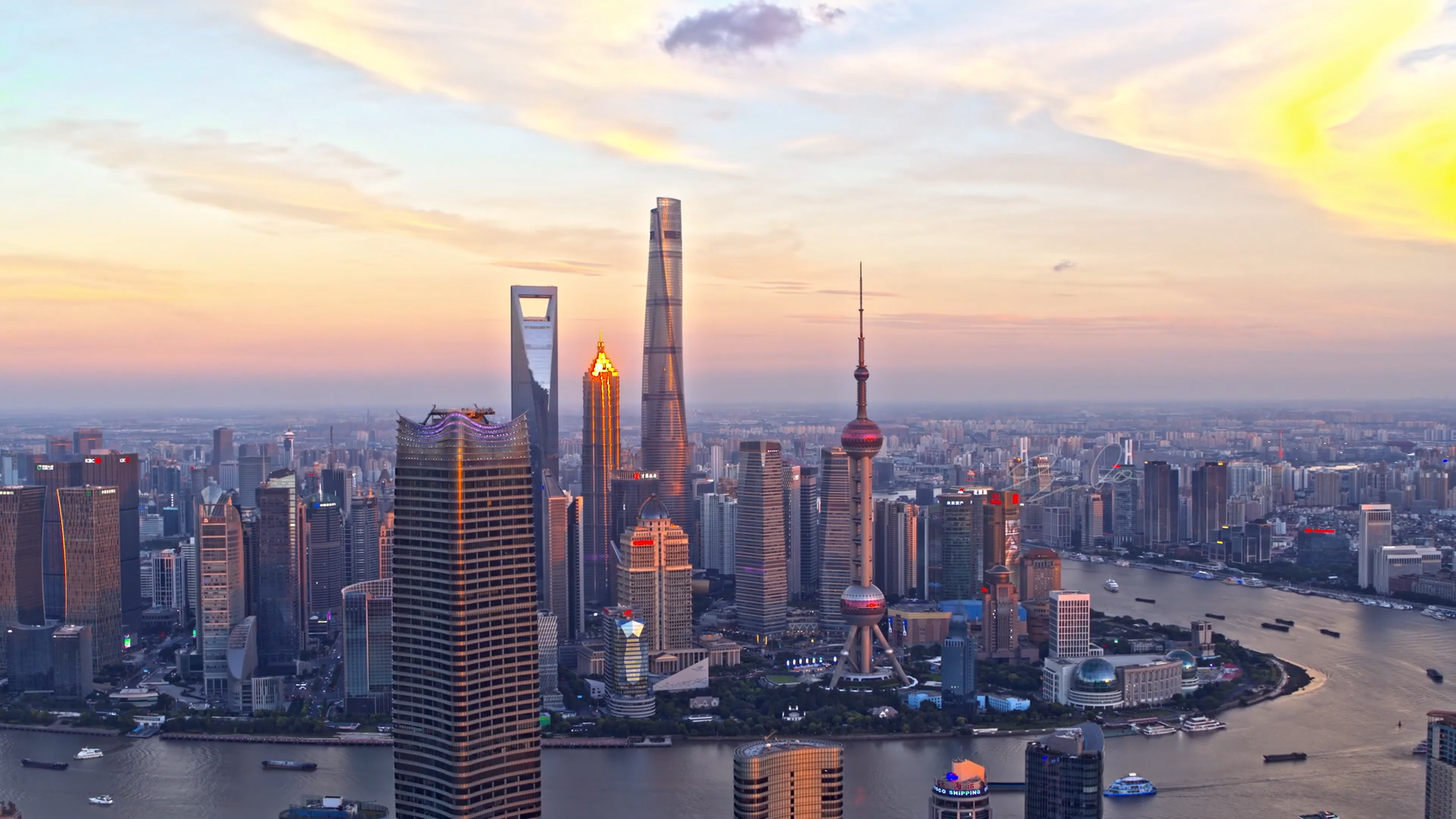 航拍“魔都”上海,云端城市,我見過最酷的版本